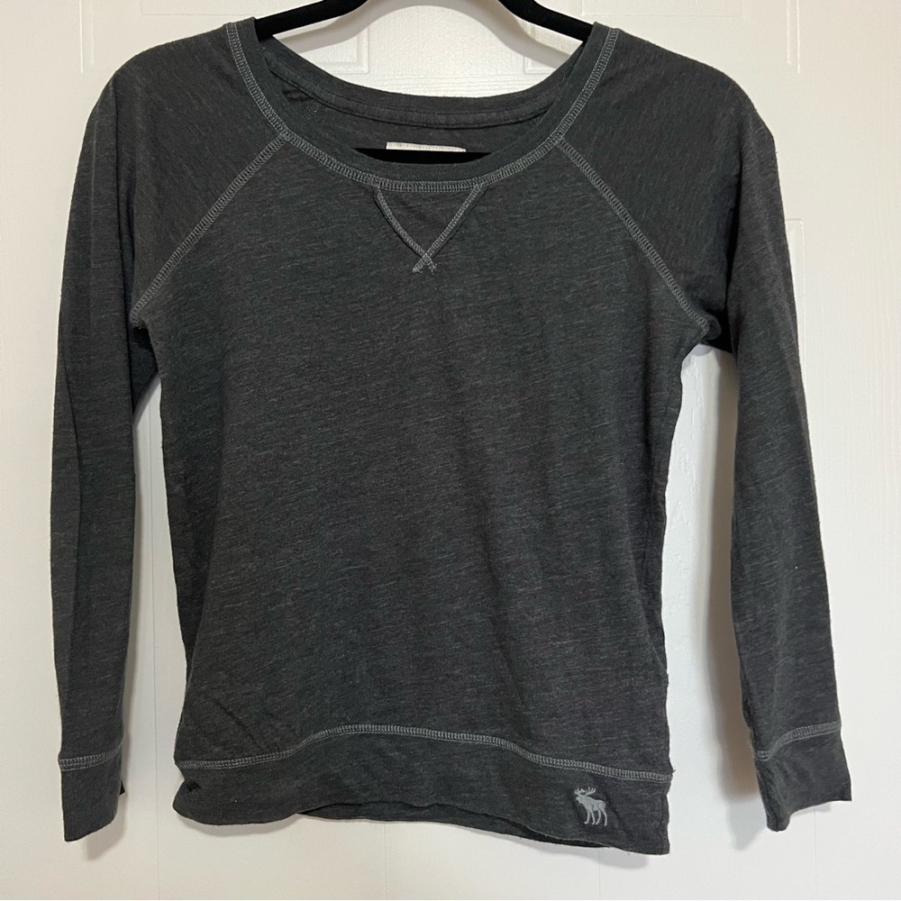 Abercrombie Kids Gray Long Sleeve Tee